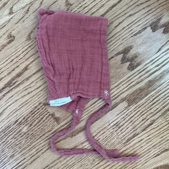 EllieFunDay Baby PIXIE HAT in CAYENNE 6-12M - Picture 2 of 5